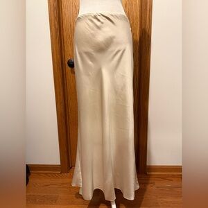 Abercrombie & Fitch Cream Midi Skirt